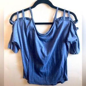 Cut out sleeve cotton top- periwinkle